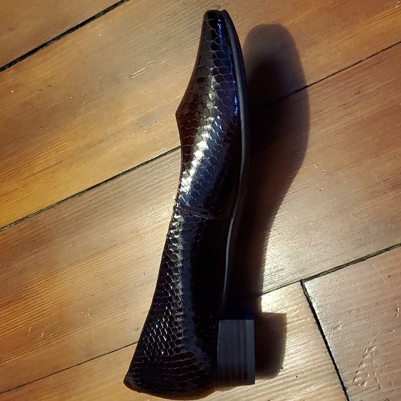 Aerosoles Subway leather reptile print slip on. Sz 9M - Picture 5 of 8